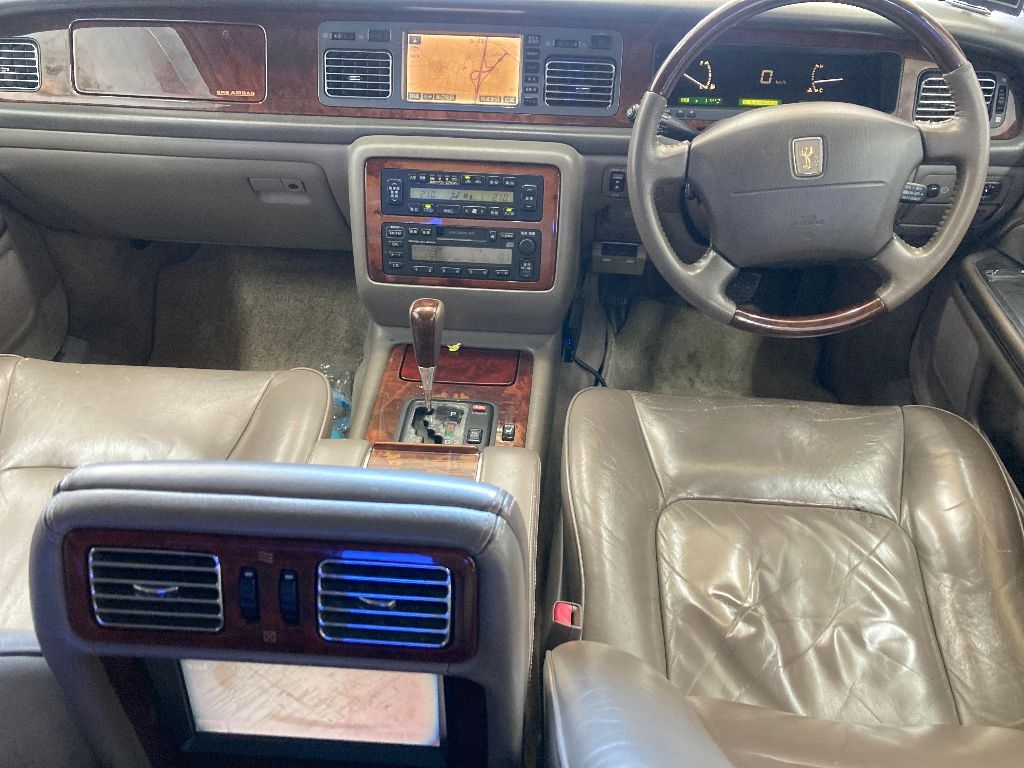 TOYOTA CENTURY