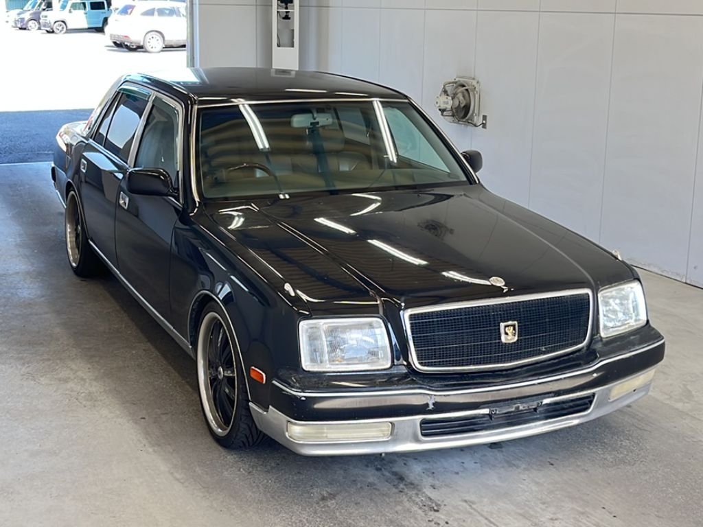 TOYOTA CENTURY