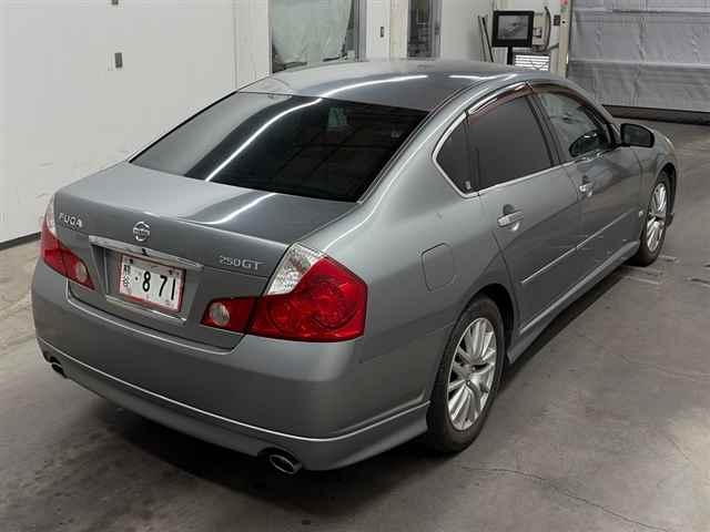 NISSAN FUGA