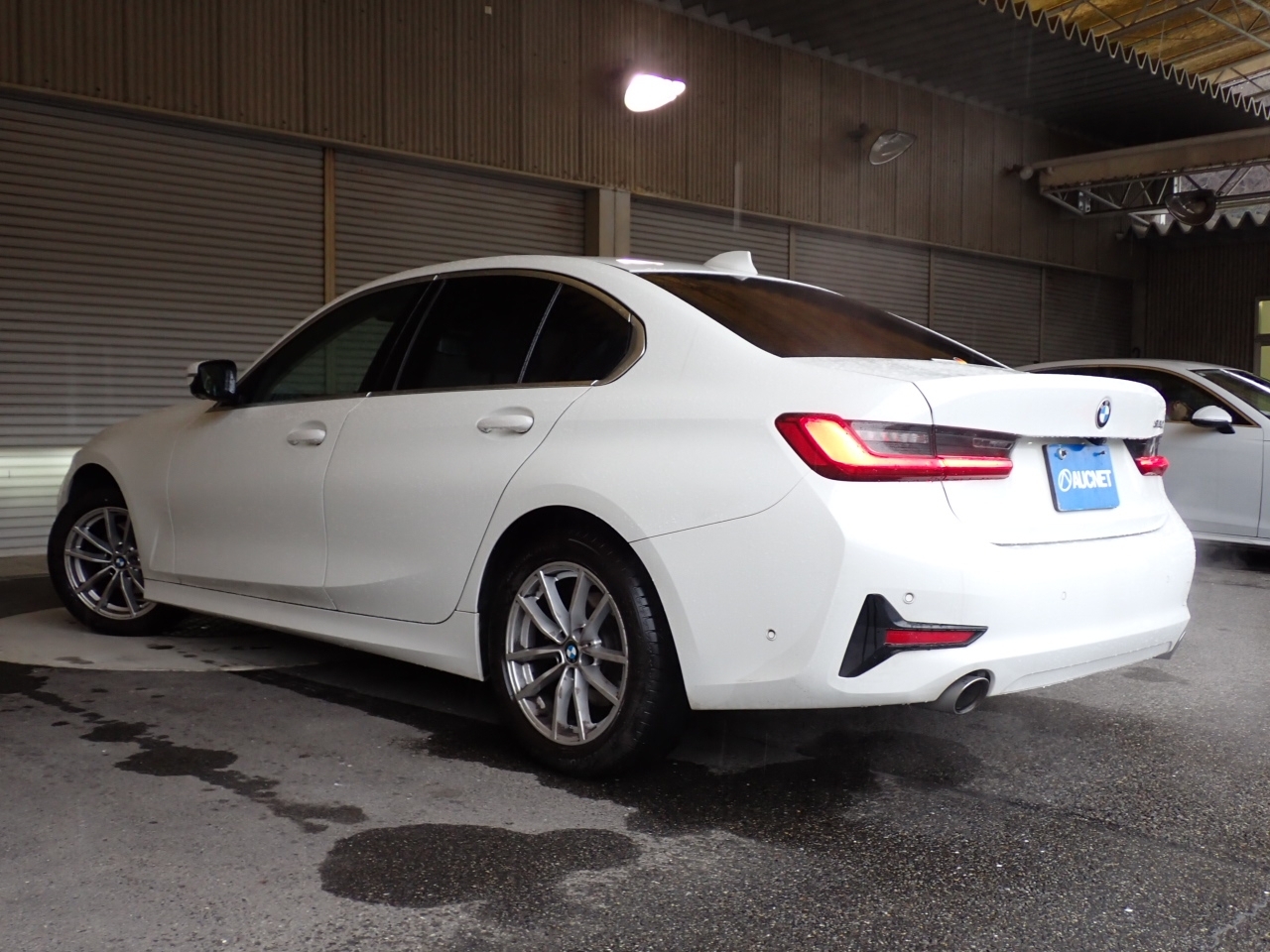 BMW 3-SERIES