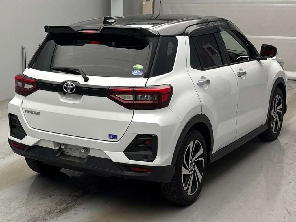 TOYOTA RAIZE