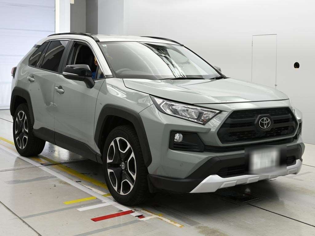 TOYOTA RAV4