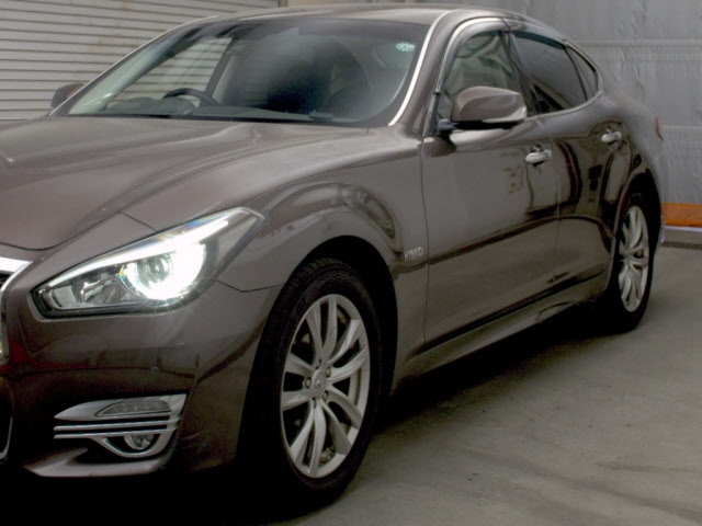 NISSAN FUGA