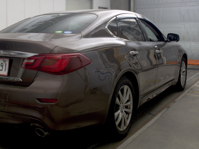 NISSAN FUGA