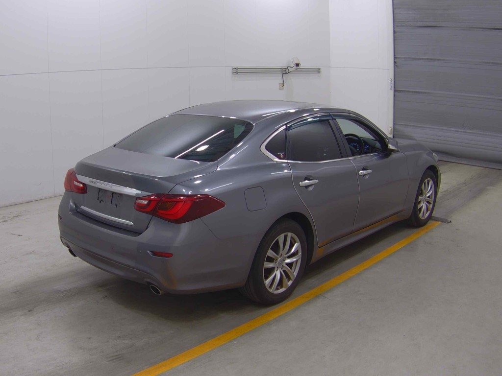 NISSAN FUGA