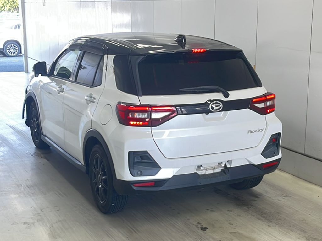 DAIHATSU ROCKY