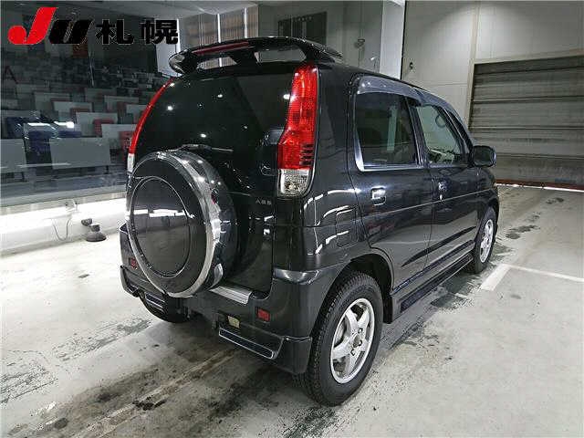DAIHATSU TERIOS KID