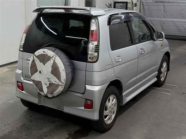 DAIHATSU TERIOS KID
