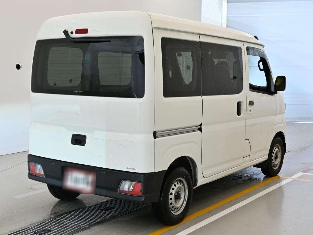 TOYOTA PIXIS VAN