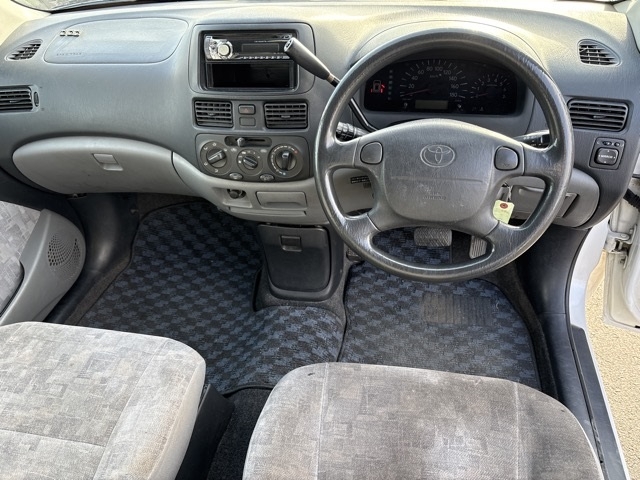 TOYOTA RAUM
