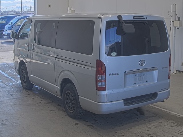 TOYOTA REGIUS ACE