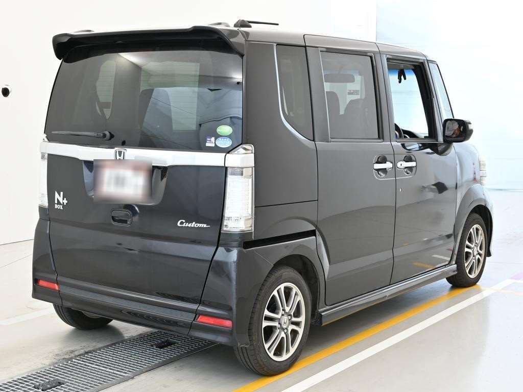 HONDA N-BOX+