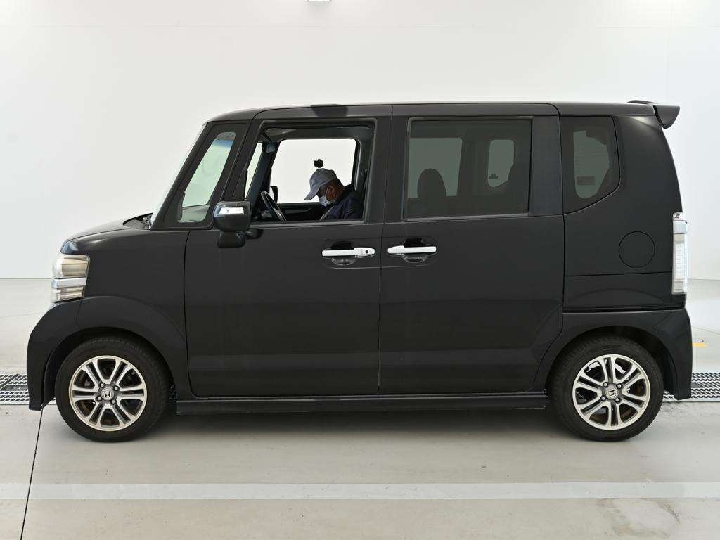 HONDA N-BOX+