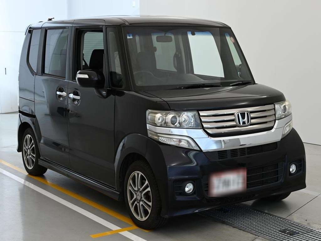 HONDA N-BOX+
