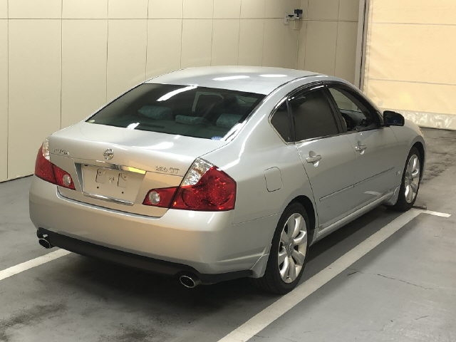 NISSAN FUGA