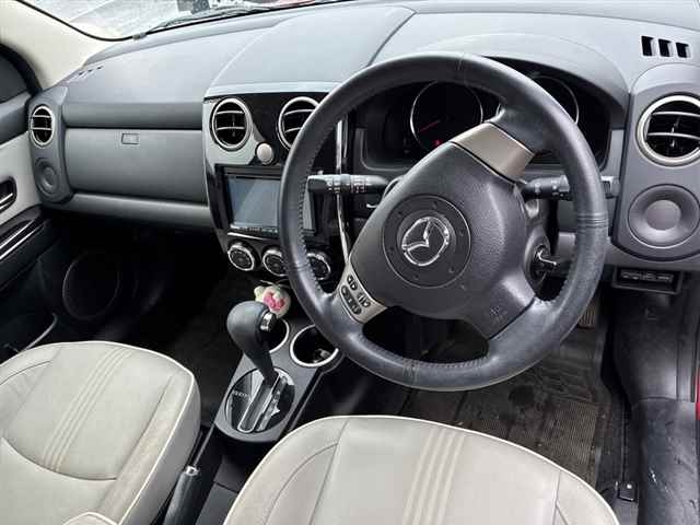 MAZDA VERISA
