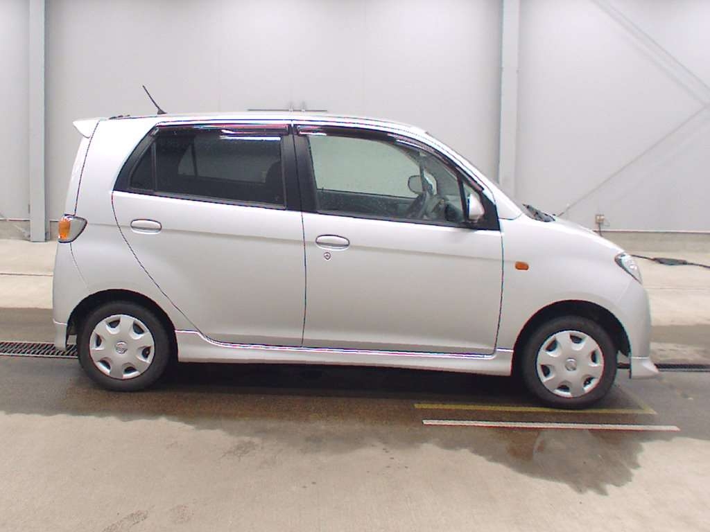 DAIHATSU MAX