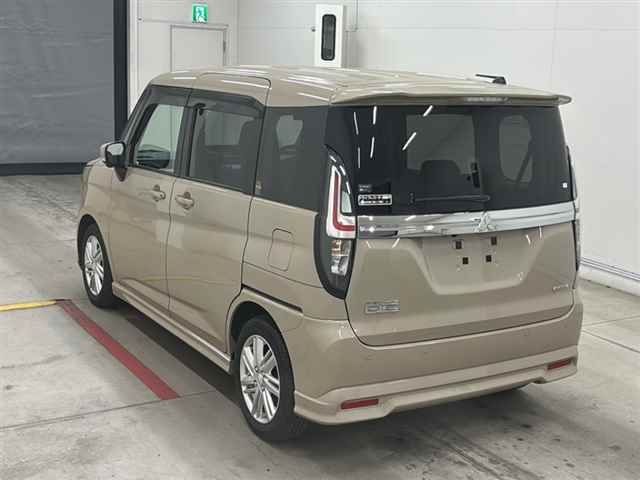 MITSUBISHI DELICA D:2