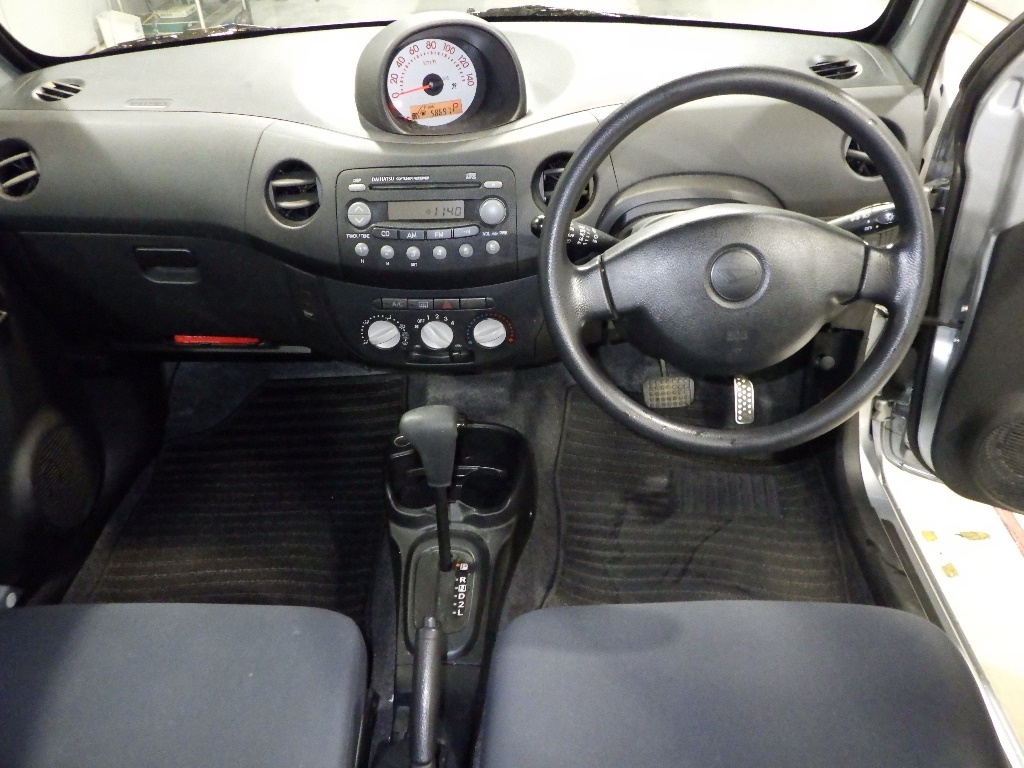 DAIHATSU ESSE