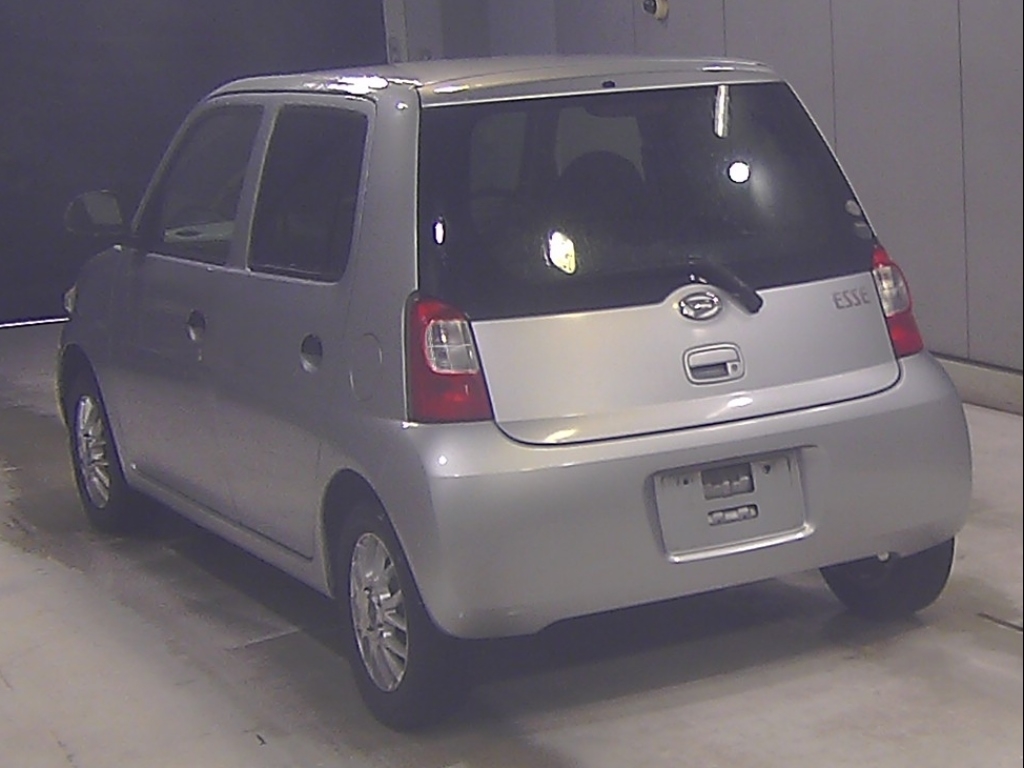 DAIHATSU ESSE