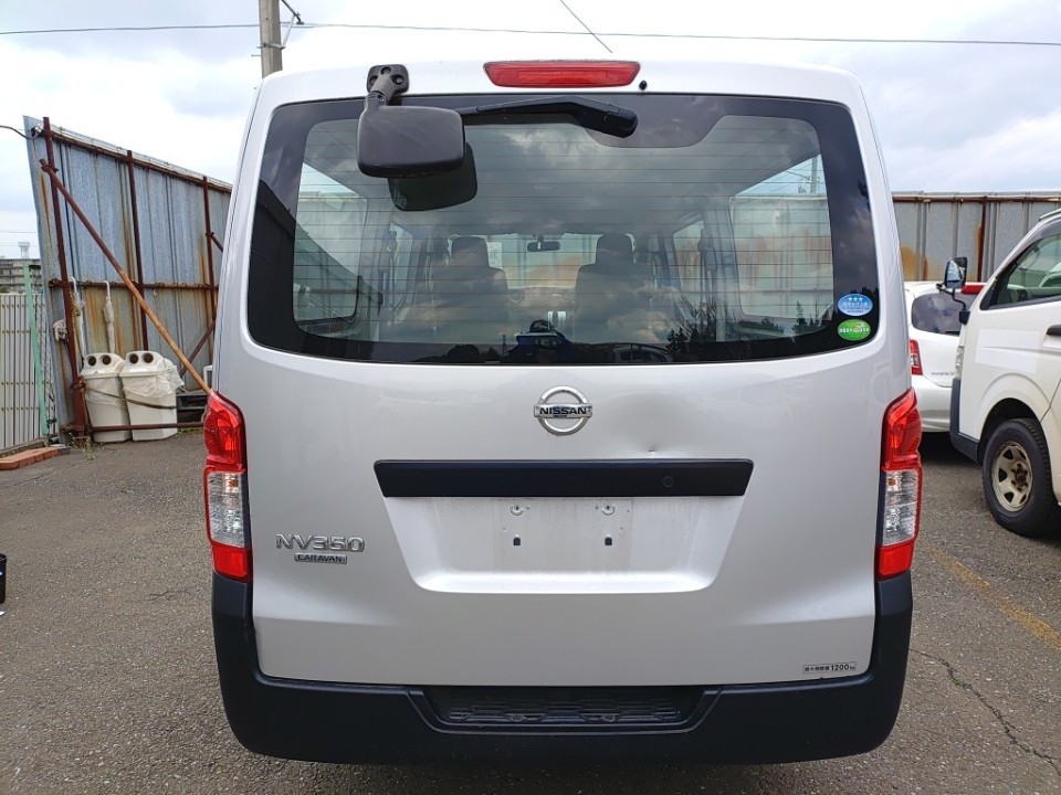 NISSAN NV350 CARAVAN