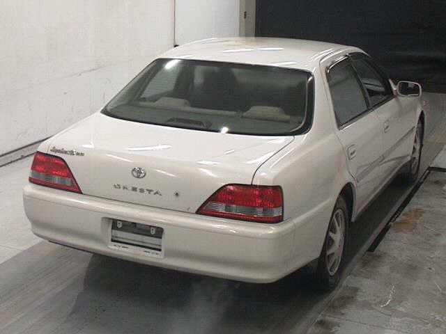 TOYOTA CRESTA