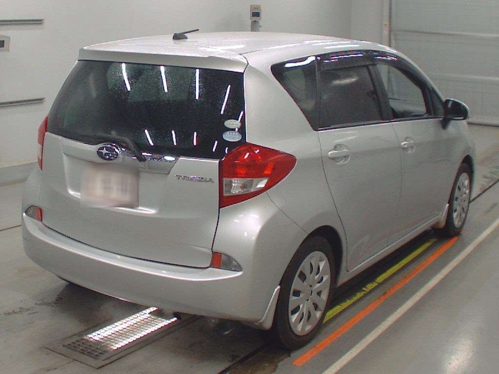 SUBARU TREZIA