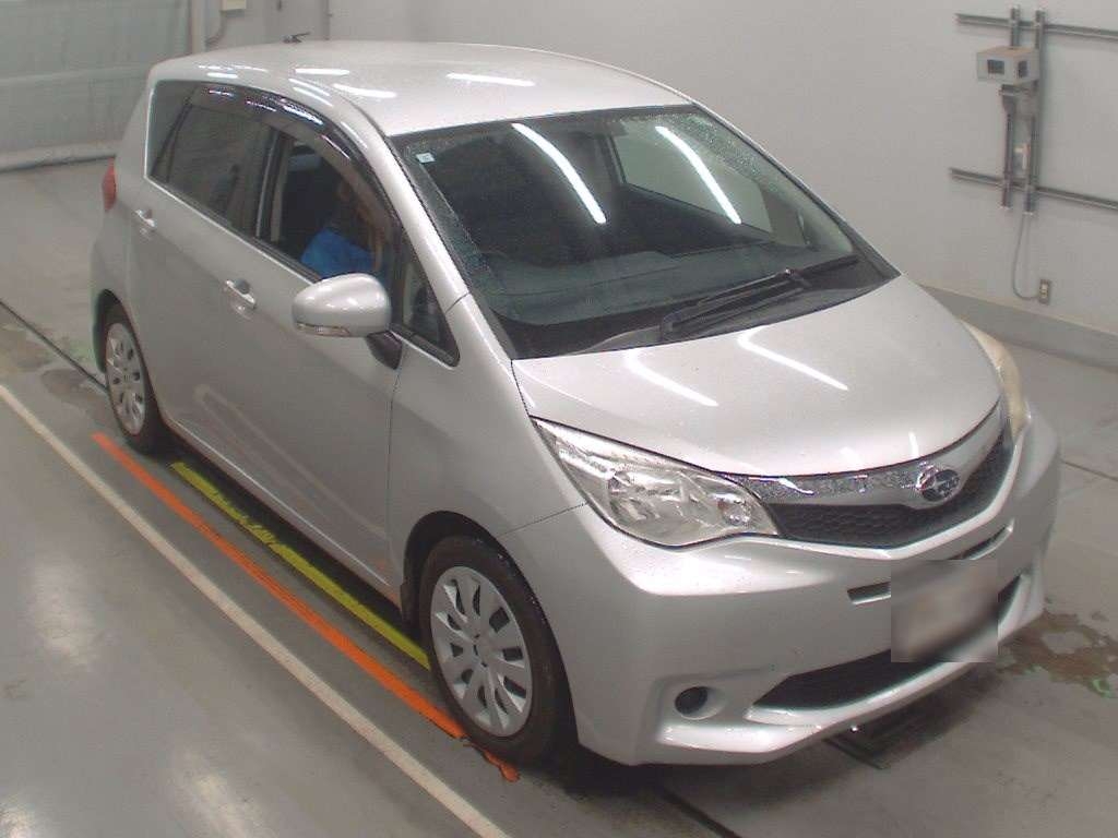 SUBARU TREZIA
