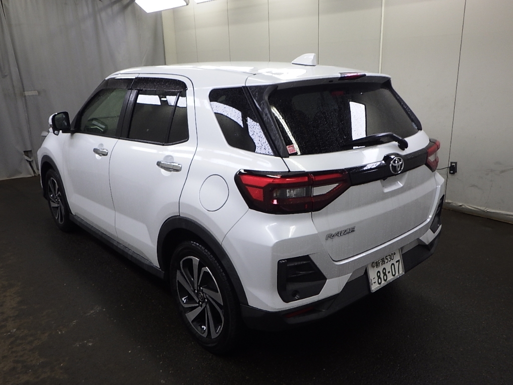 TOYOTA RAIZE