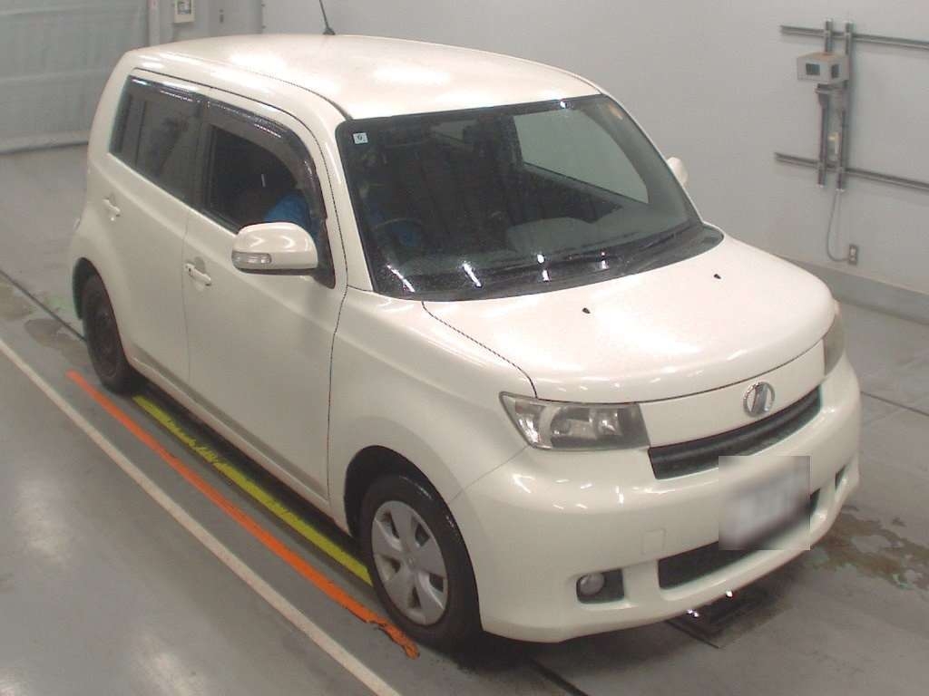 TOYOTA BB