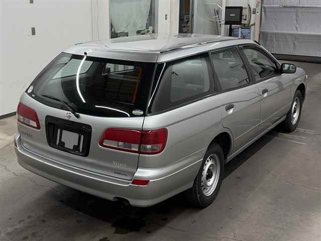NISSAN EXPERT