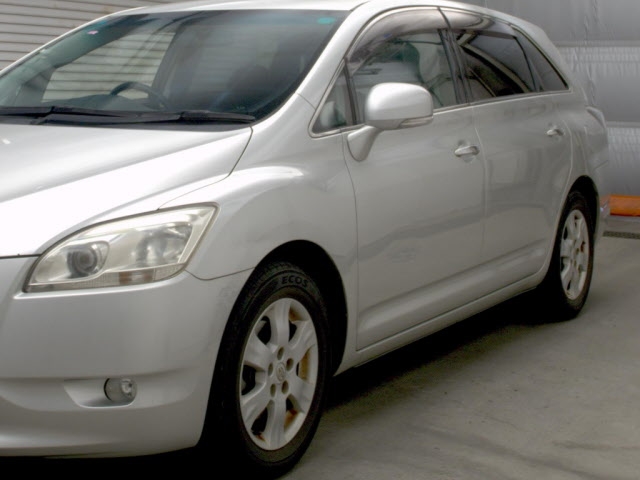 TOYOTA MARK X ZIO
