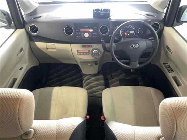 SUBARU LUCRA