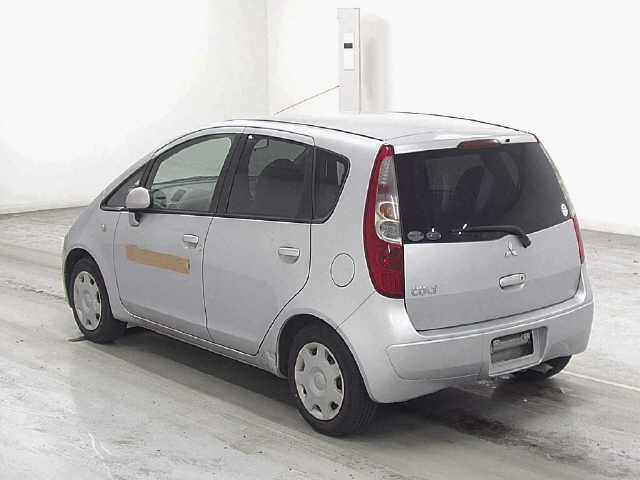 MITSUBISHI COLT