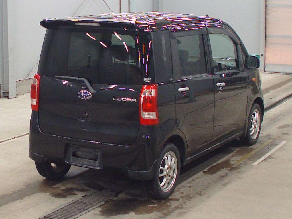 SUBARU LUCRA