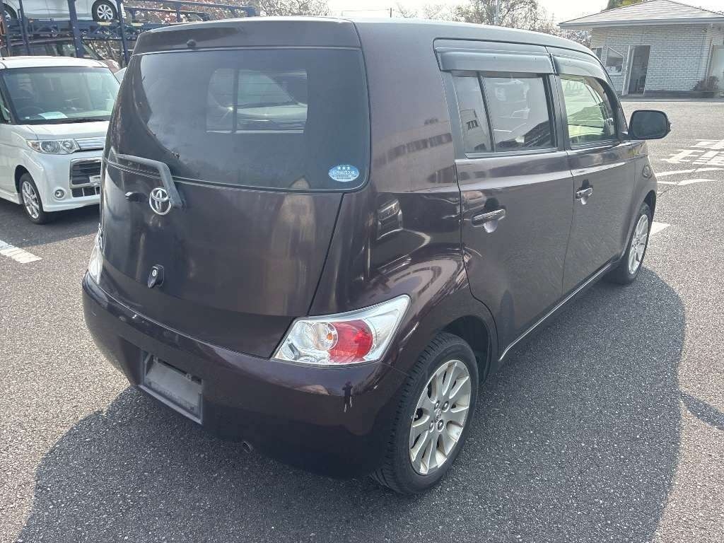TOYOTA BB