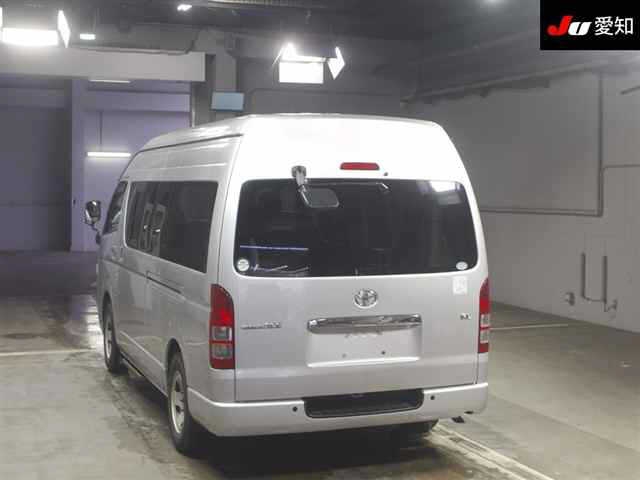 TOYOTA REGIUS ACE