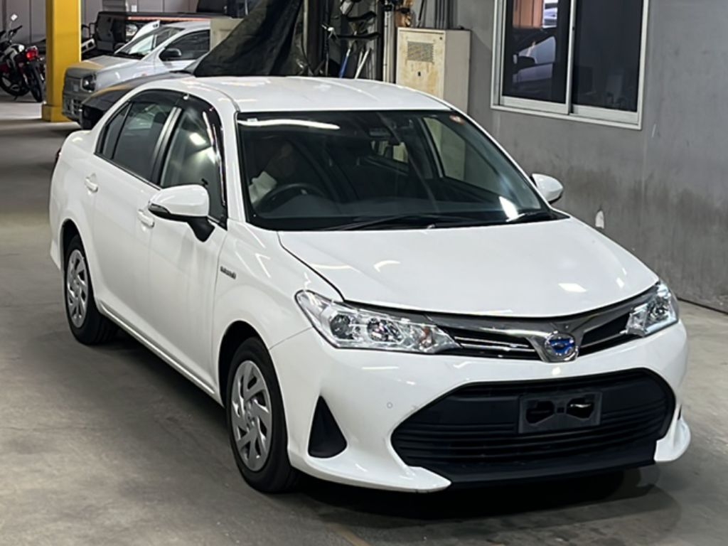TOYOTA COROLLA AXIO