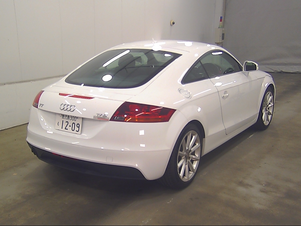 AUDI TT