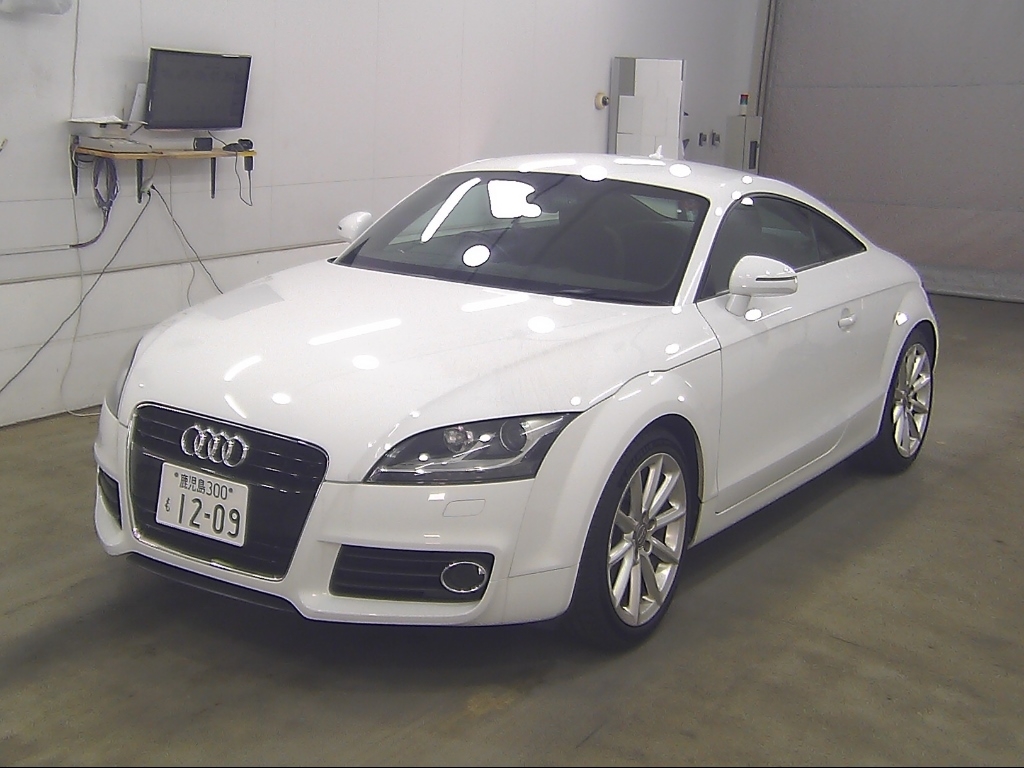 AUDI TT