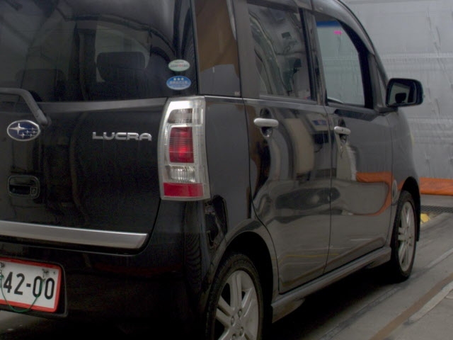 SUBARU LUCRA