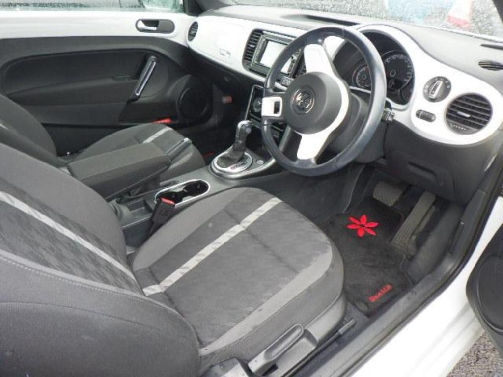 VOLKSWAGEN BEETLE