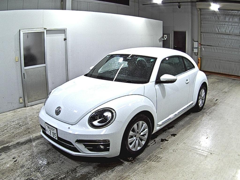 VOLKSWAGEN BEETLE