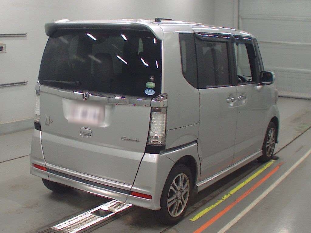 HONDA N-BOX+