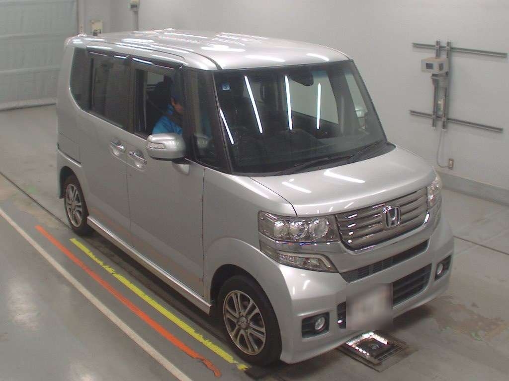 HONDA N-BOX+