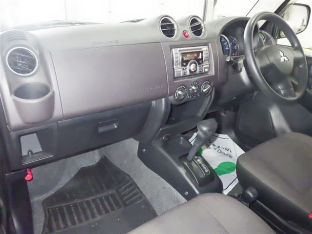 MITSUBISHI PAJERO MINI