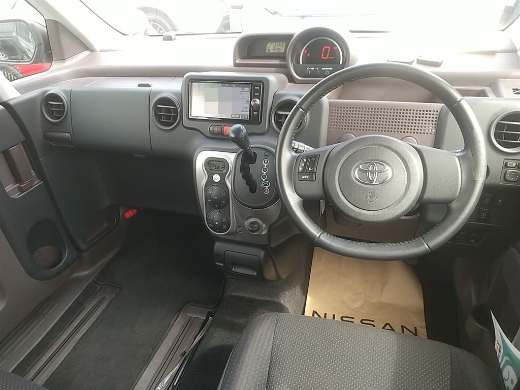 TOYOTA SPADE