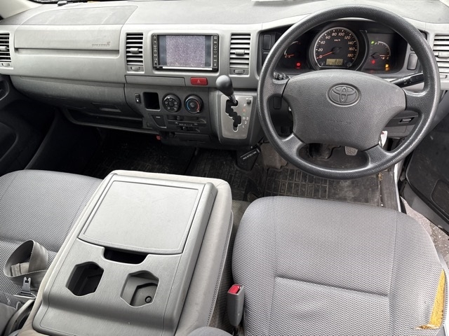 TOYOTA REGIUS ACE