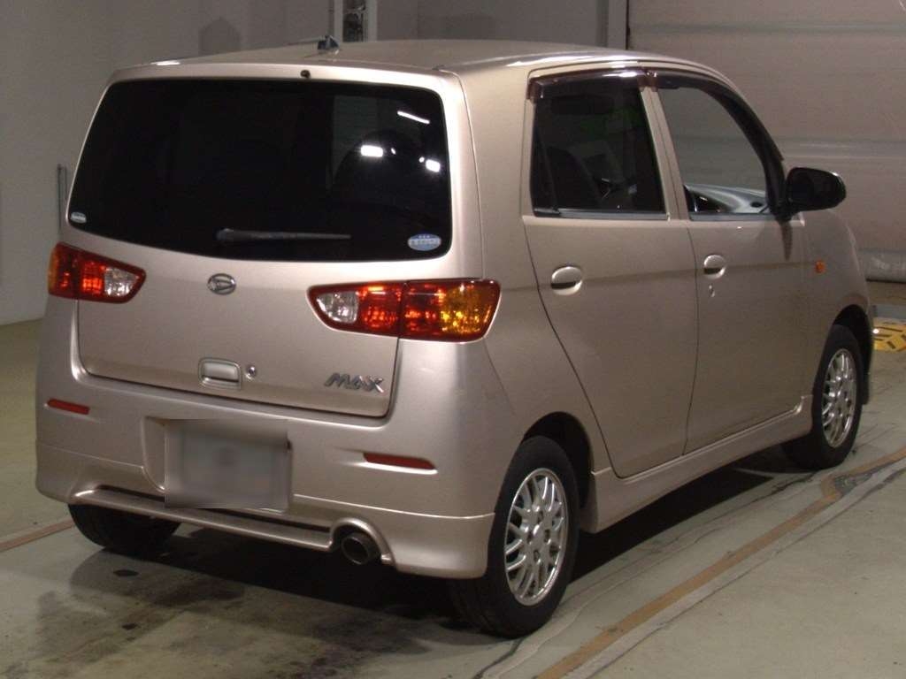 DAIHATSU MAX