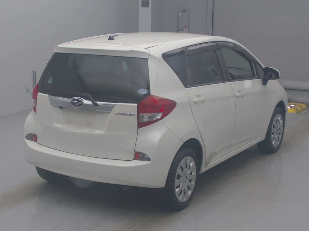 SUBARU TREZIA